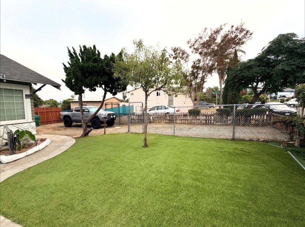 Building Photo - 4117 Jamul Ave