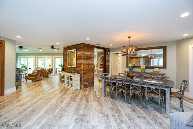 Building Photo - 5840 Bur Oaks Ln