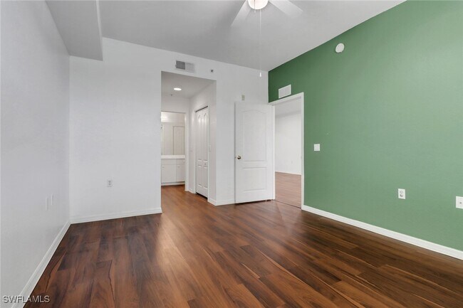 Building Photo - 8550 Kingbird Loop