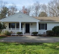 Building Photo - 396 Forest St