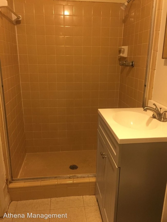 Building Photo - 1 br, 1 bath House - 560 Macon Hwy. # 560-3ma