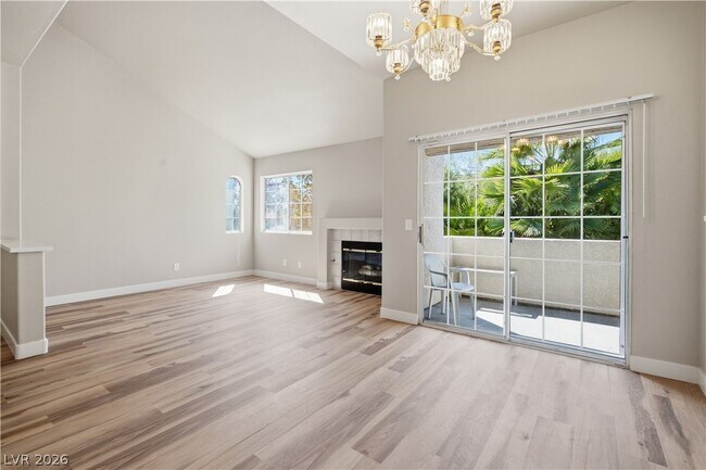 Building Photo - 315 Seine Way