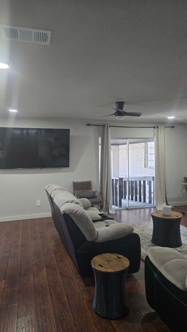 Building Photo - Spacious 4BR House in Dallas