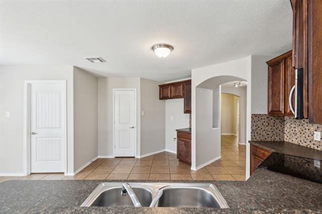 Building Photo - 4006 Autumnwood Ln