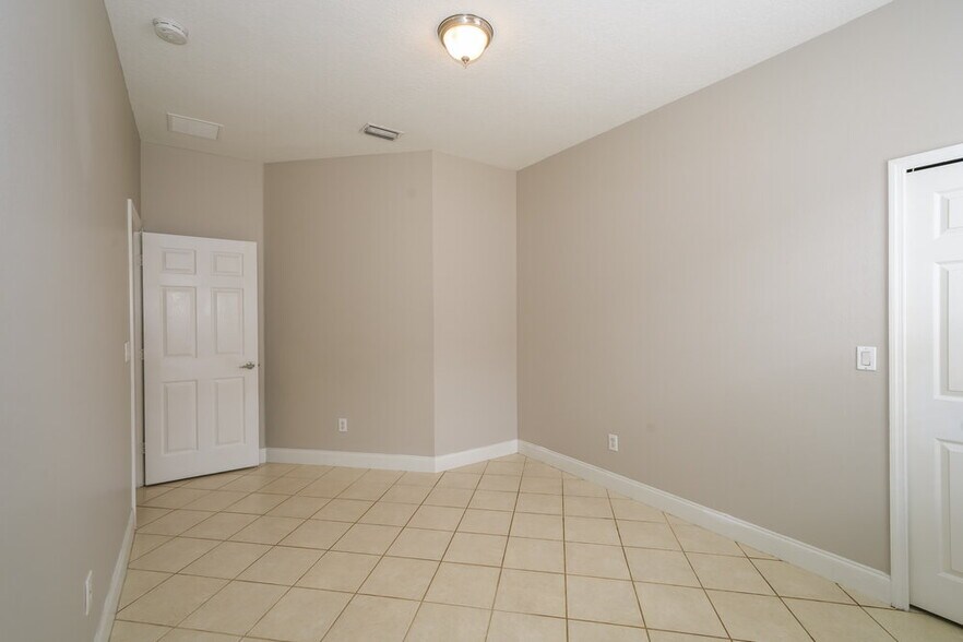 Building Photo - 5426 Passing Pine Ln