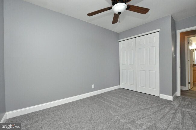 Building Photo - 1806B Ralston Dr