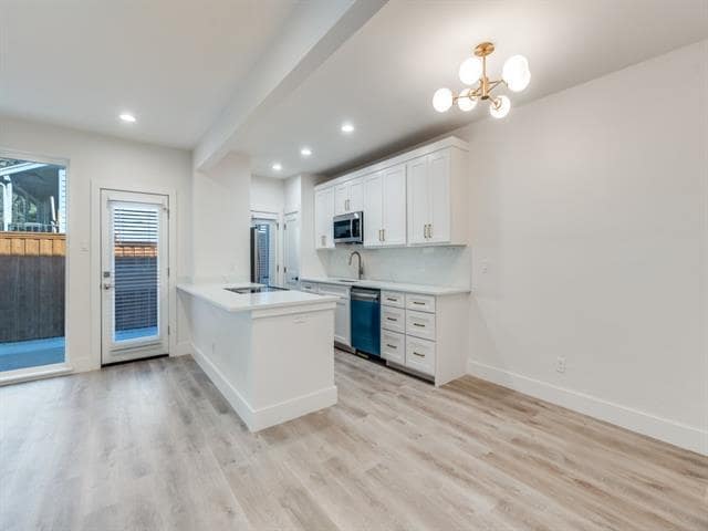 Building Photo - 5755 Phoenix Dr