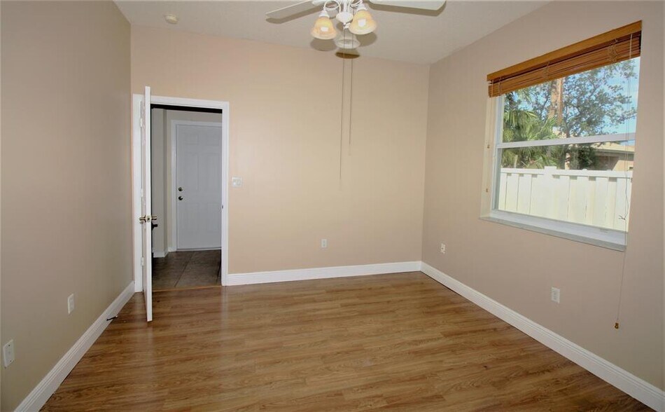 Building Photo - 2178 NW 141st Ave