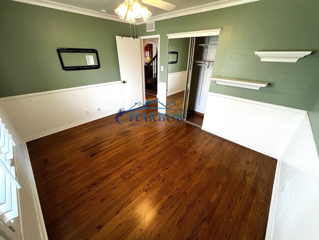 Building Photo - Beautiful 4-Bedroom Home with Canyon Views...