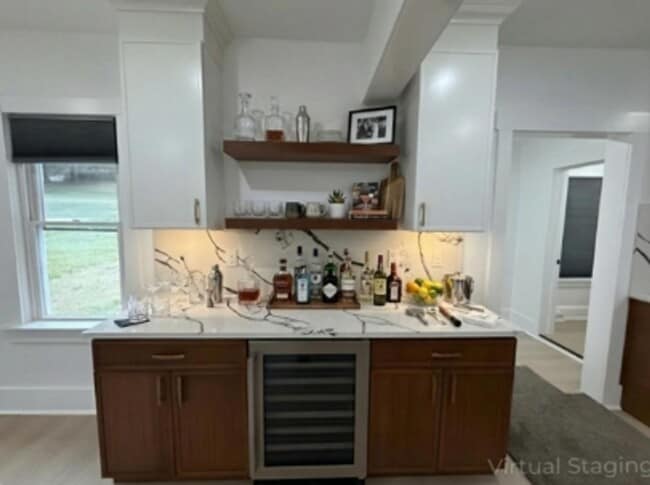 Building Photo - 16 Panorama Dr