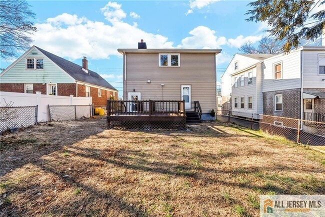 Building Photo - 76 Andrew St