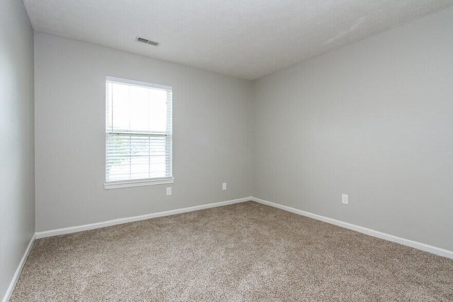 Building Photo - 7737 Blue Willow Dr
