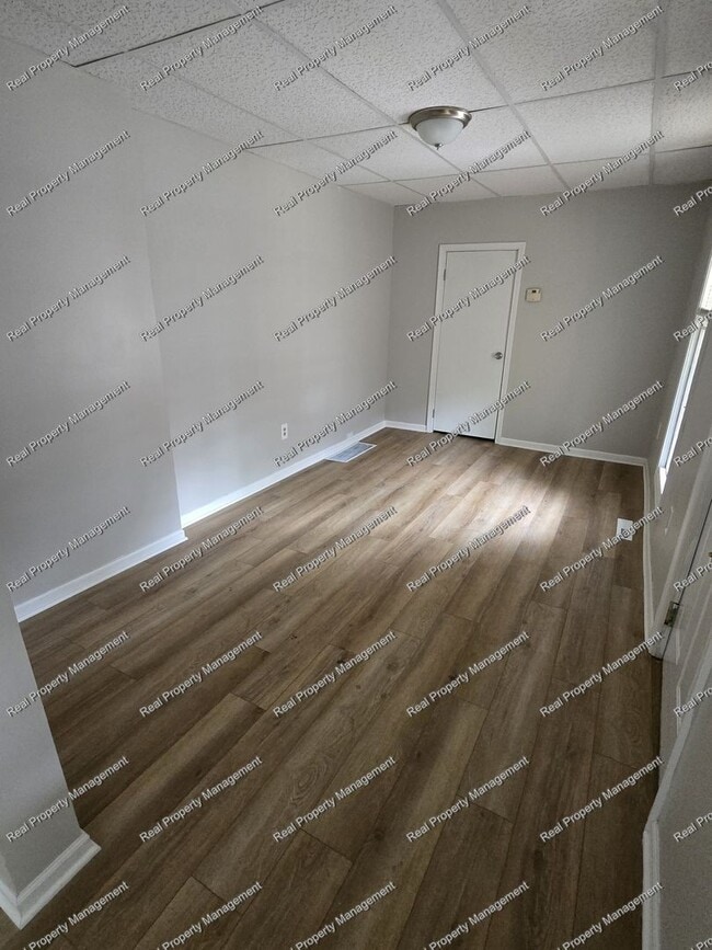 Primary Photo - Updated 1 Bedroom Apartment