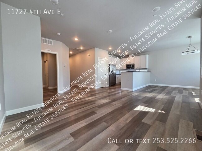 Building Photo - 11727 4th Ave E