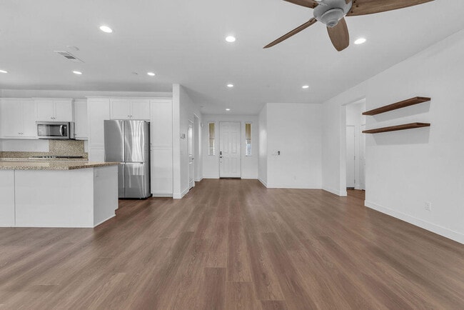 Building Photo - 83325 White Stallion Rd