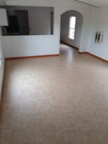 Building Photo - 44 Cereza Cir