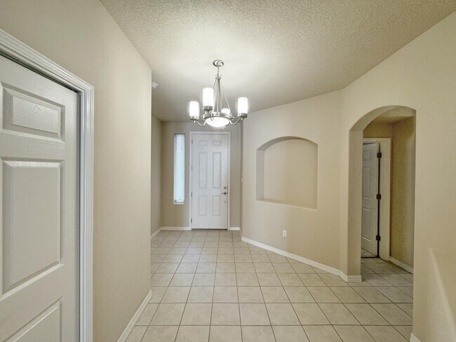 Building Photo - 4319 Summer Hill Ln NW