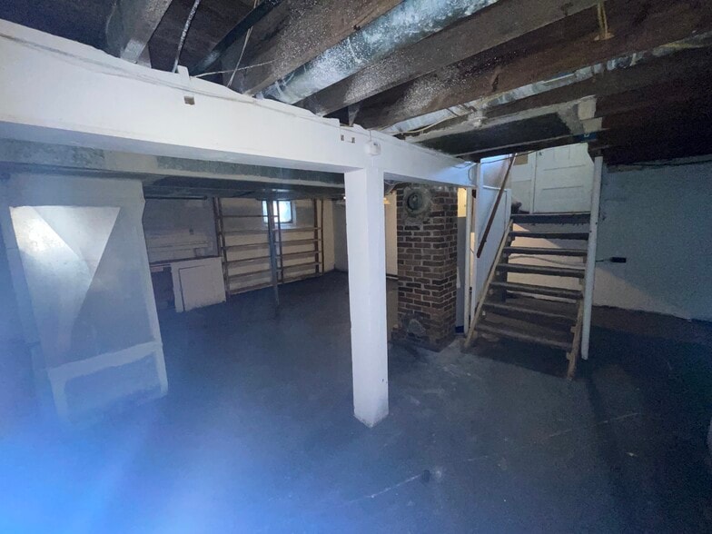 Building Photo - 1624 Woodward Ave