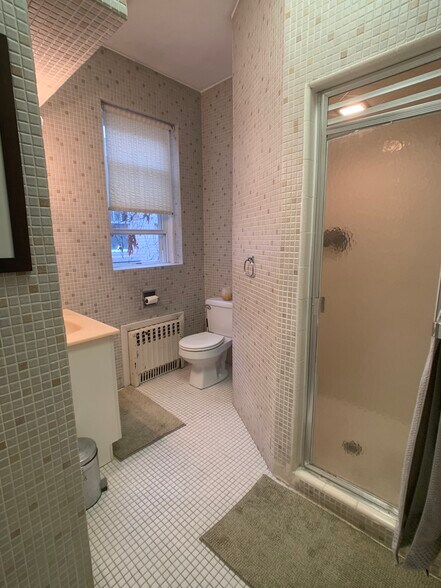 Building Photo - 20 Dean Rd