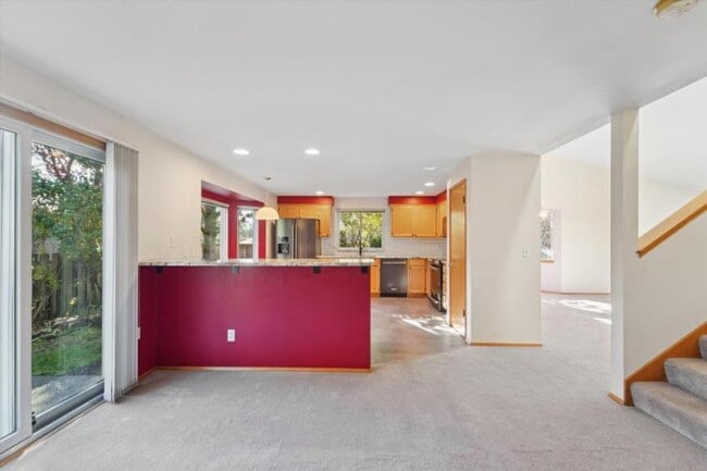 Building Photo - 4 bedroom in Maple Valley WA 98038
