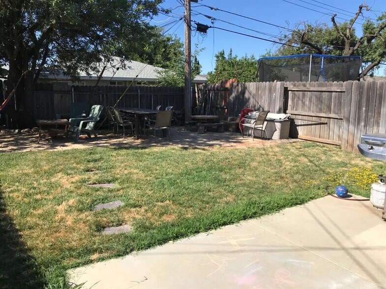 Building Photo - 10178 Crawford Way