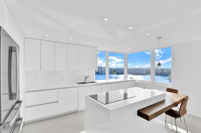 Building Photo - 500 S Ocean Blvd