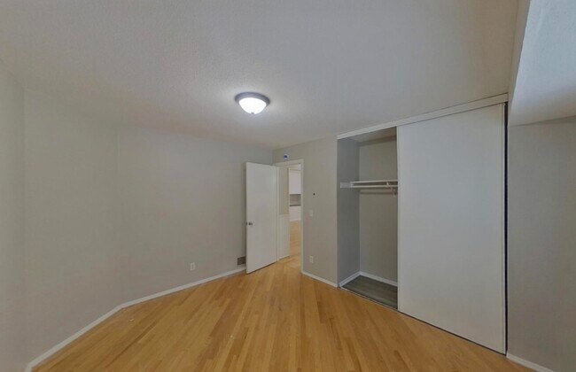 Building Photo - Available And Ready Now.