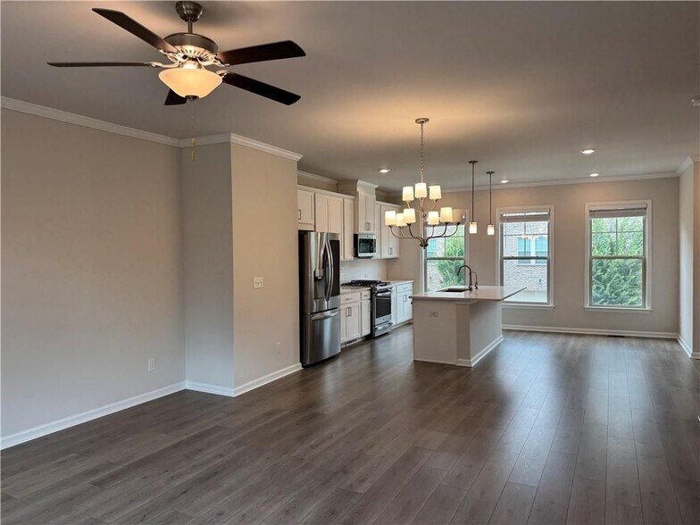 Building Photo - 3706 Davis Cir