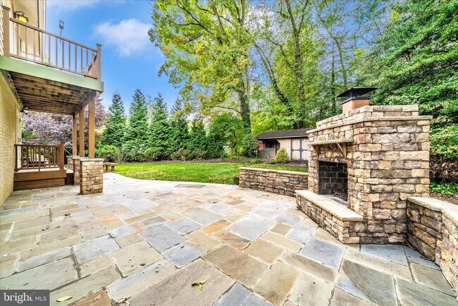 Building Photo - 1925 Pagebrook Rd