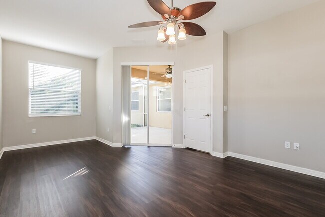 Building Photo - 5412 Lexington Dr