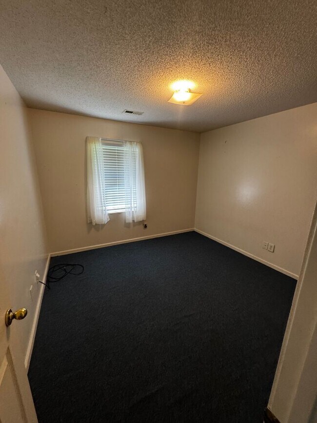 Building Photo - 1457 Cherryville Rd