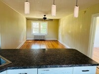 Building Photo - 11 Elliott