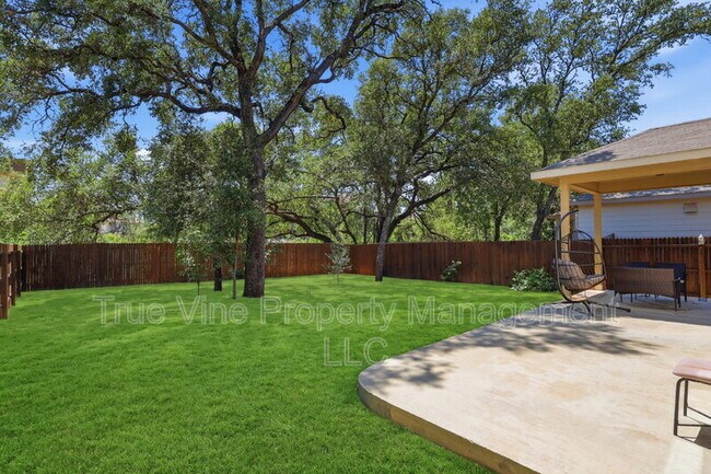 Building Photo - 11634 Tribute Oaks