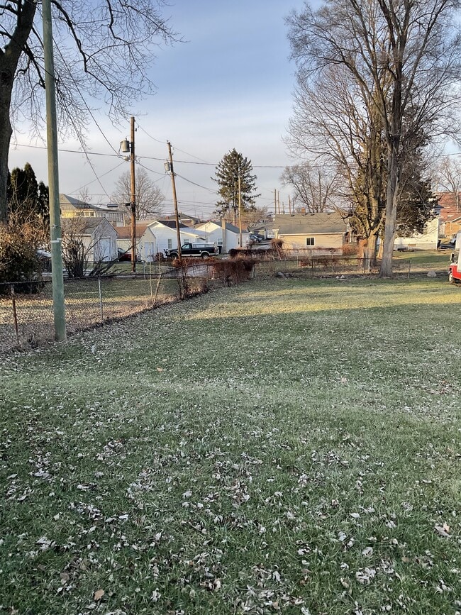 Building Photo - 1926 Eby Ave