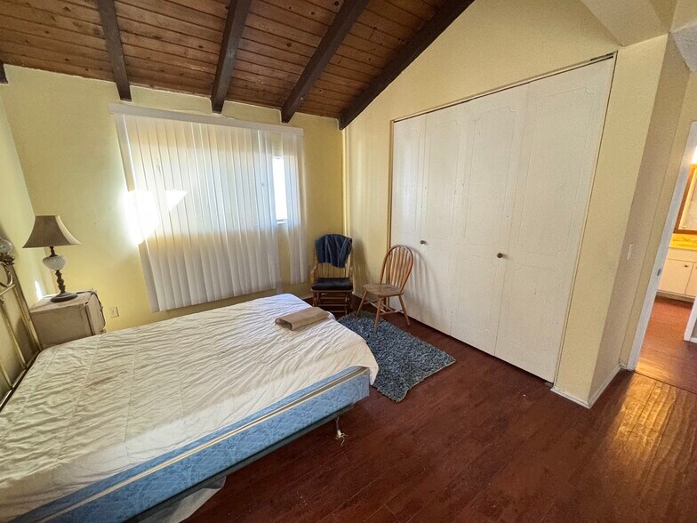 Building Photo - 1820 Speyer Ln