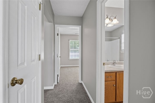 Building Photo - 115 Nandina Wy