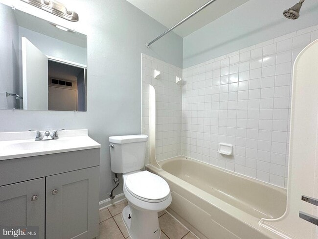 Building Photo - 9528 Hagel Cir