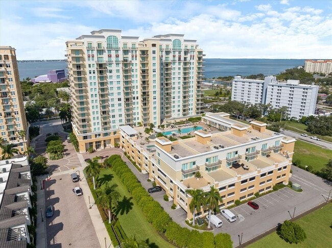 Primary Photo - 800 N Tamiami Trl
