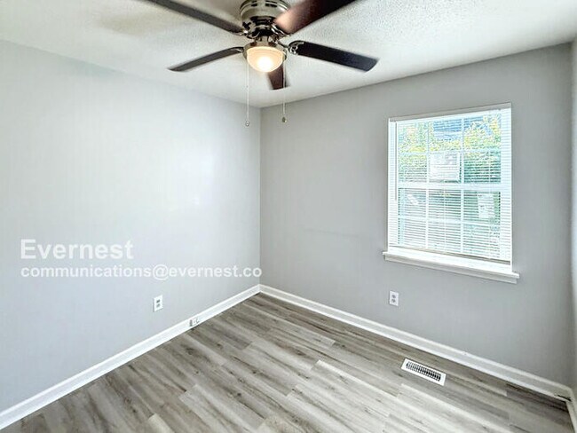 Building Photo - 1525 6th Way NW