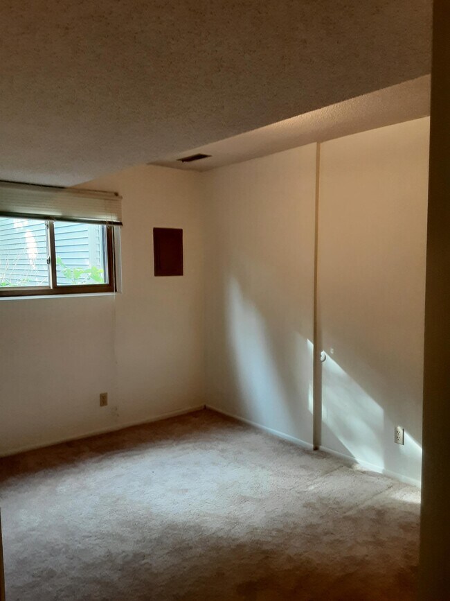Building Photo - 1386 Arden View Dr