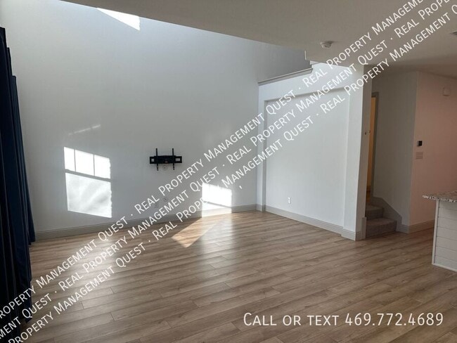 Building Photo - 4553 Cypress Thorn Dr