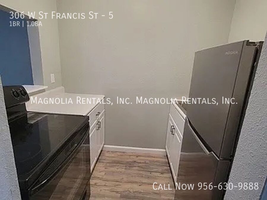 Building Photo - 306 W St Francis St