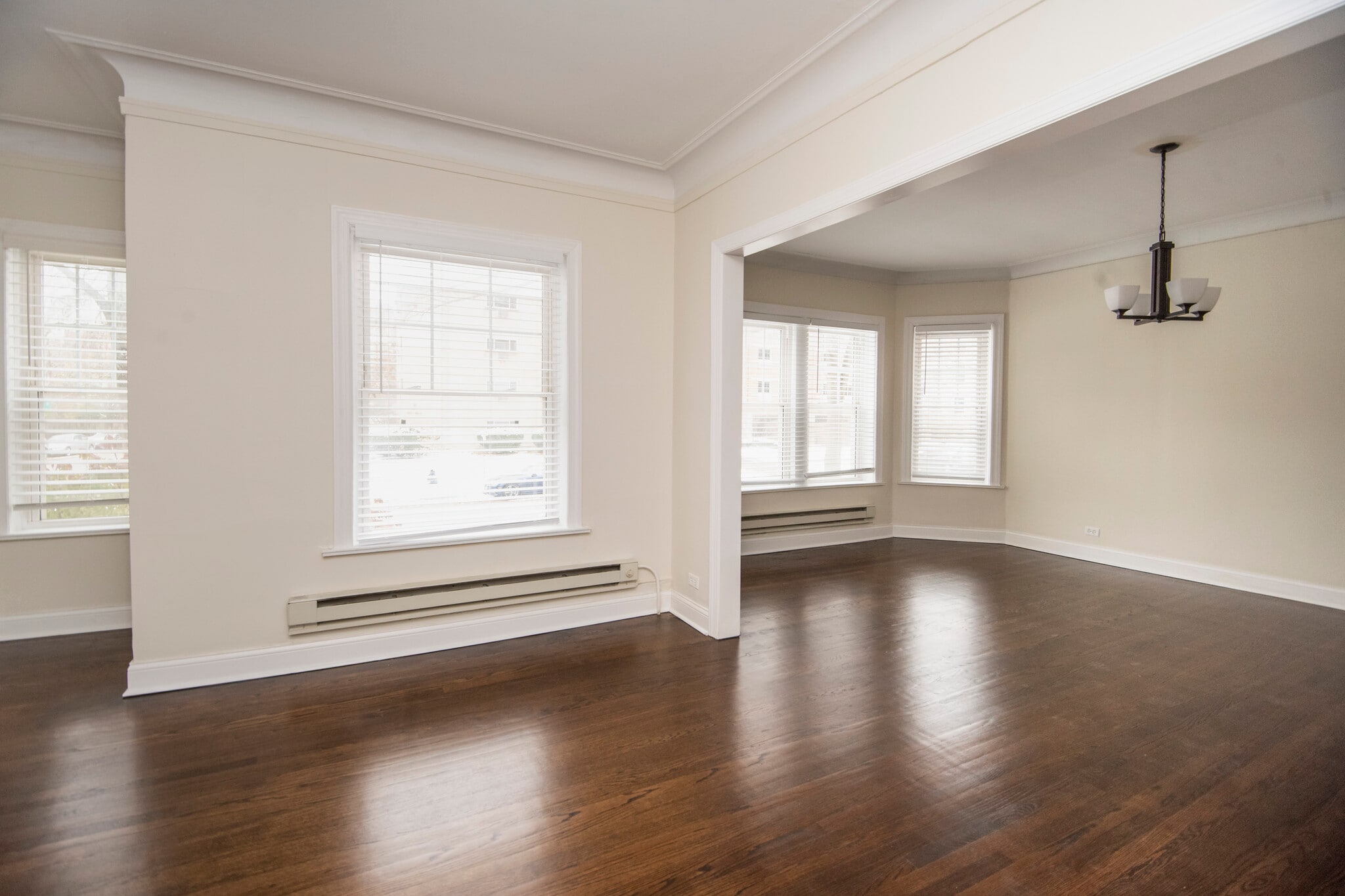 Building Photo - 817 Judson Ave