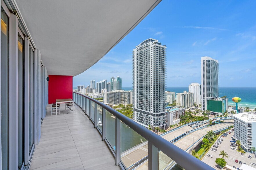 Building Photo - 2600 FL-858