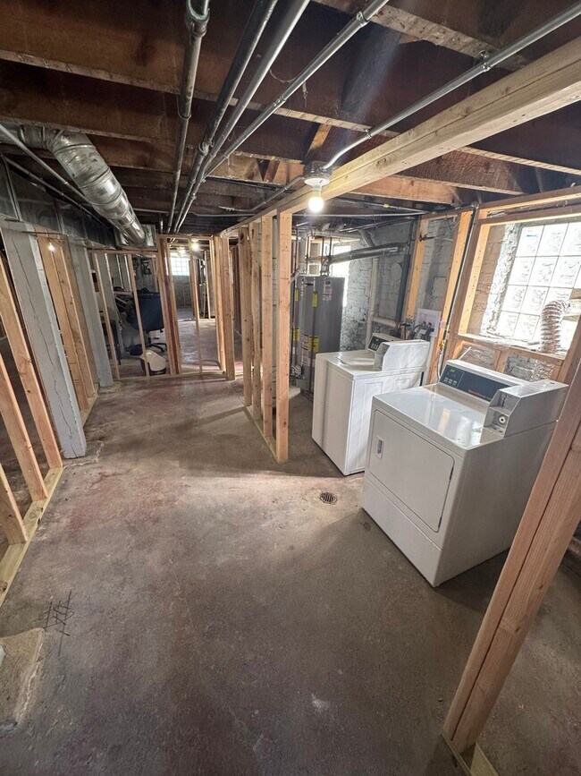 Building Photo - 7322 S Langley Ave