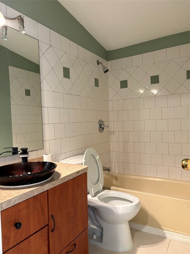 Building Photo - 17807 Dean Ct
