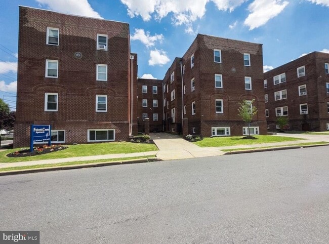 Building Photo - 1511 Elmwood Ave