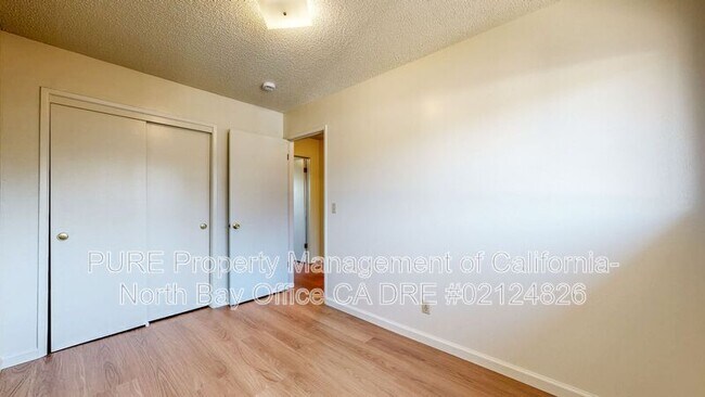 Building Photo - 1325 Edwards Ave