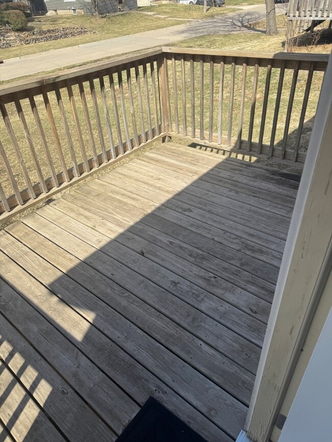 Building Photo - Charming 2-Bedroom House Bettendorf
