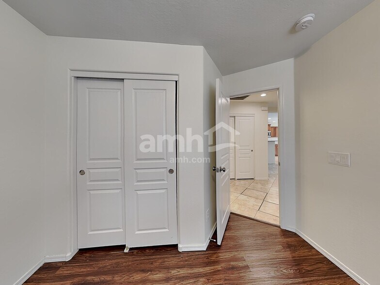 Building Photo - 1786 W Desert Canyon Dr